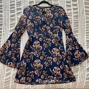 Forever 21 Floral Print Bell Sleeve Dress